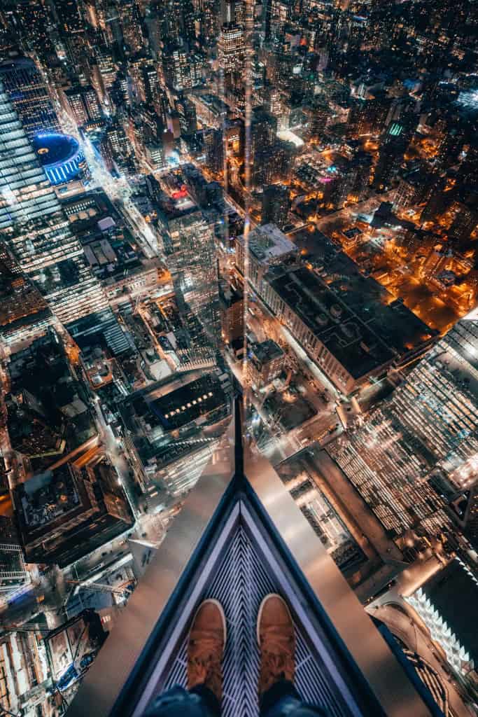 Angled Glass Walls Edge